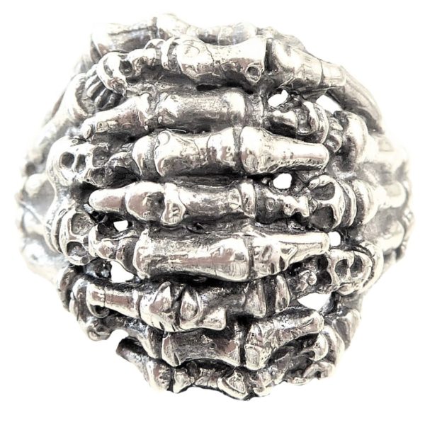 Ring men Dead hands 1347